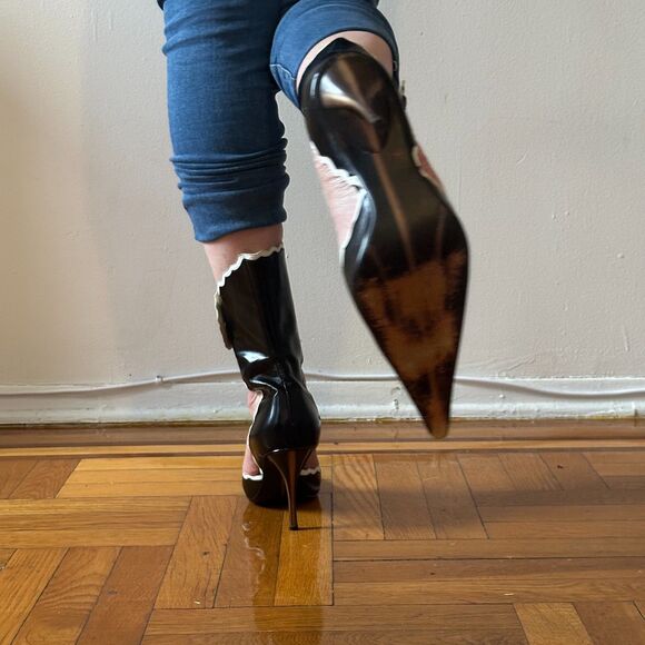 Bronx Ankle Wrap Elongated Pointy Toe Black and White Maid ALL LEATHER - Picture 6 of 9